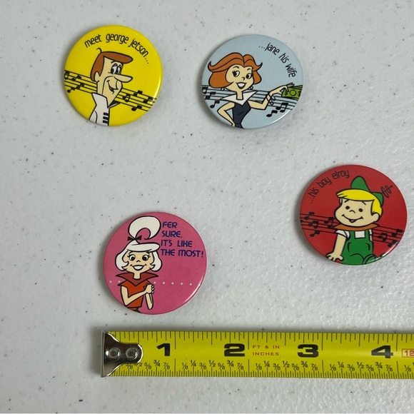 The Jetsons Cartoon Lot of 4 Pinback Button 1983 George Judy Jane Elroy - Picture 2 of 11